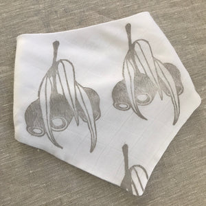 Gum Bib